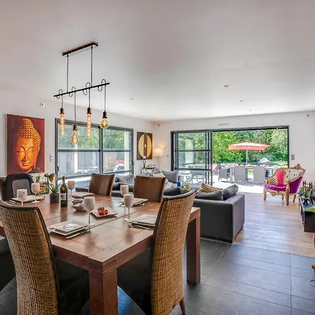 Casa de Férias Quelvezin By Interhome